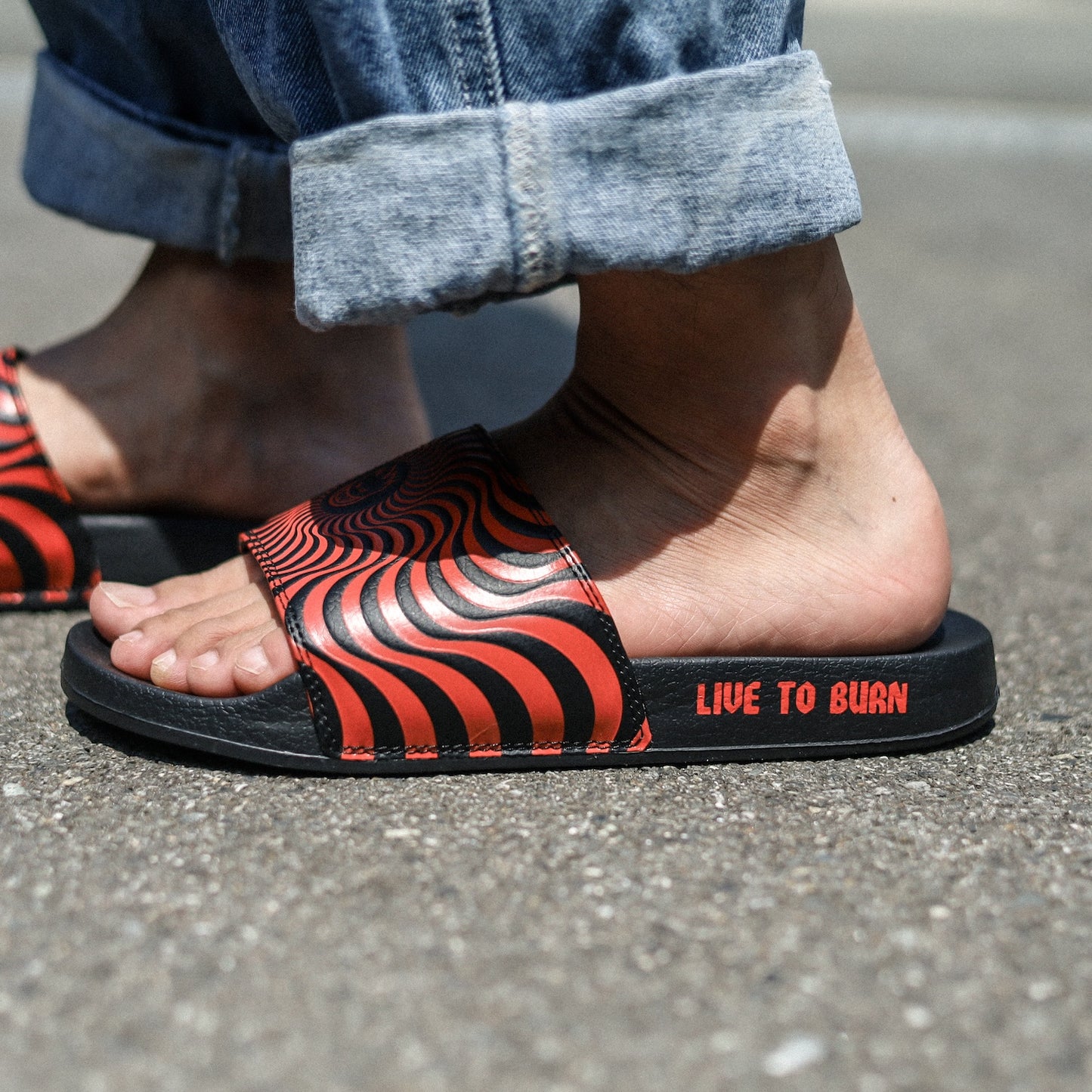 SPITFIRE / CLASSIC SWIRL SLIDE SANDAL (BLACK/RED)