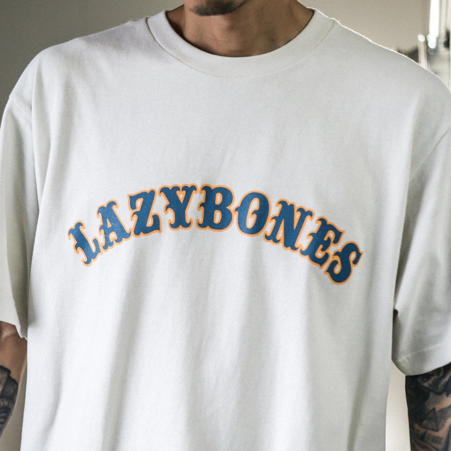LZBN / ARCH LOGO TEE (SALT)