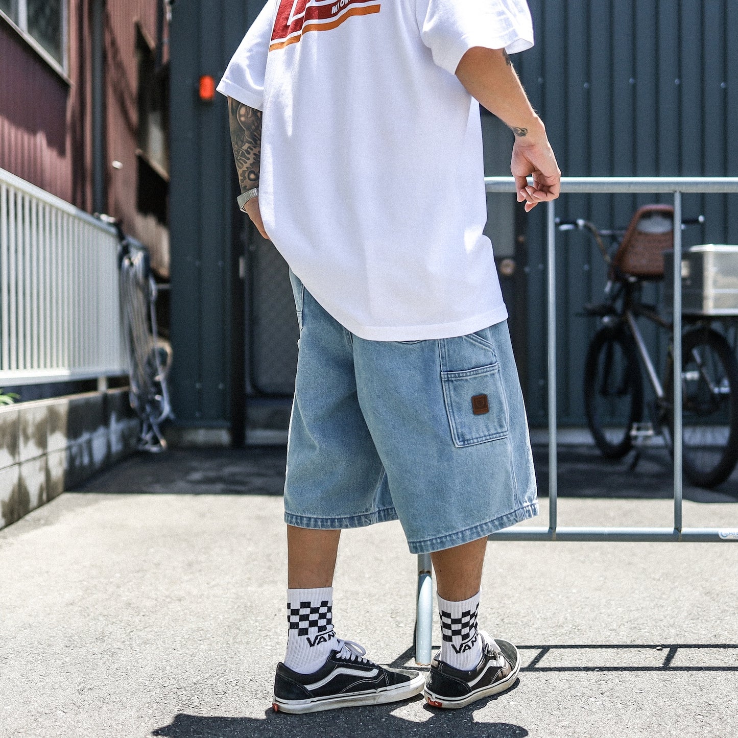 BRIXTON / BUILDERS CARPENTER BAGGY SHORT (WASHED BLUE DENIM)