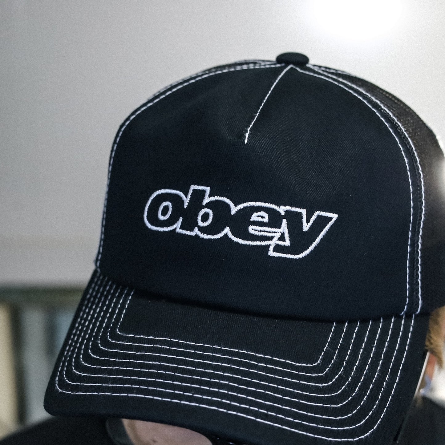 OBEY / OBEY FORM TRUCKER  (BLACK)