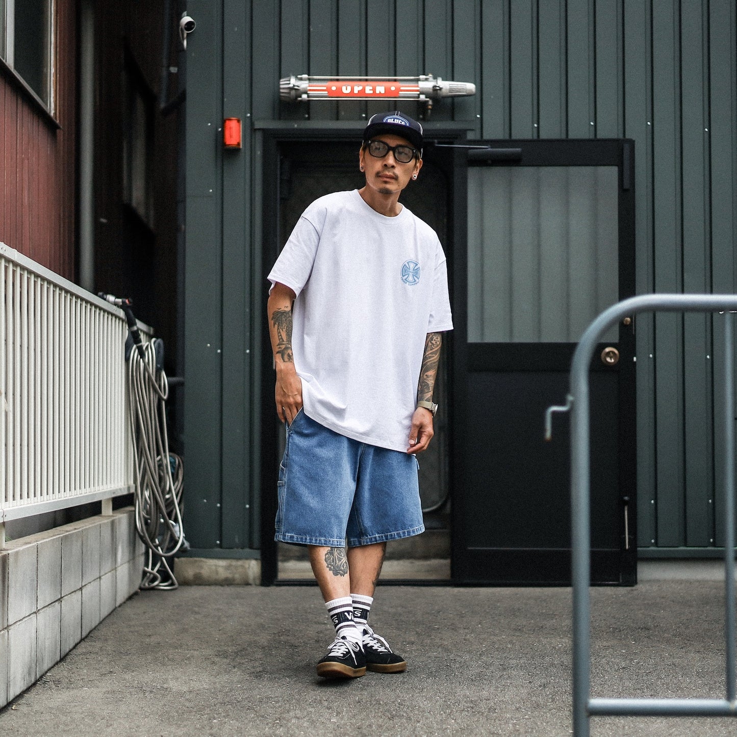 INDEPENDENT / TRUCK CO LEGACY S/S T-SHIRT (WHITE)