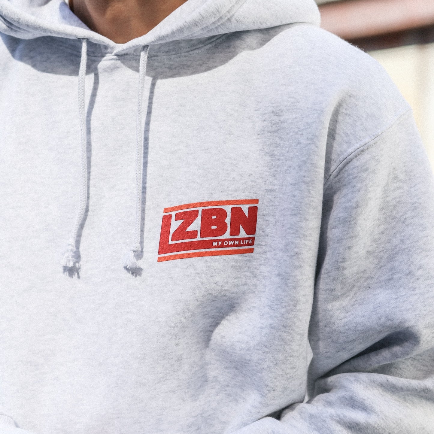 LZBN / SLANT LOGO PULLOVER HOODIE (ASH)