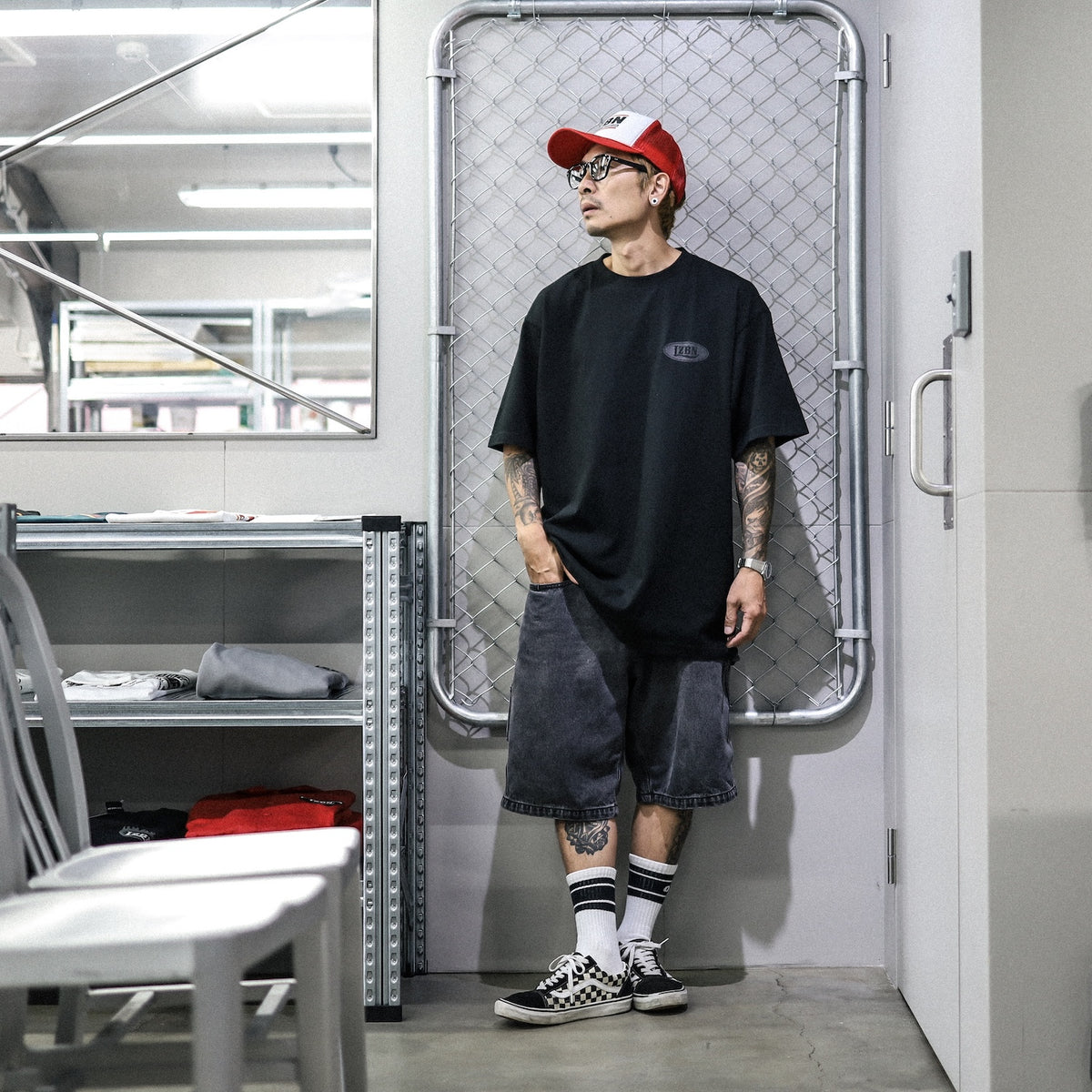 LZBN / MOTOR OVAL TEE (BLACK)