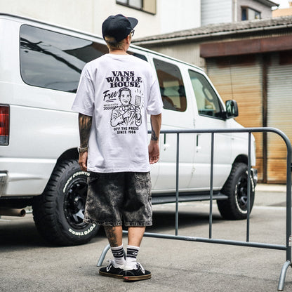 VANS / DEATH GRIP S/S TEE (WHITE)