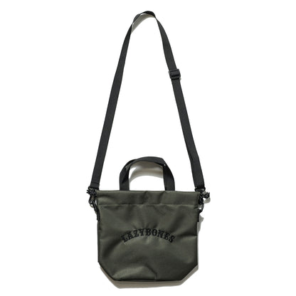 LZBN / EMB ARCH LOGO DRAWSTRING POUCH (OLIVE)