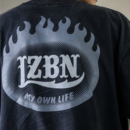 LZBN / FLAME OVAL LOGO FADED WASH TEE (FADED BLACK)