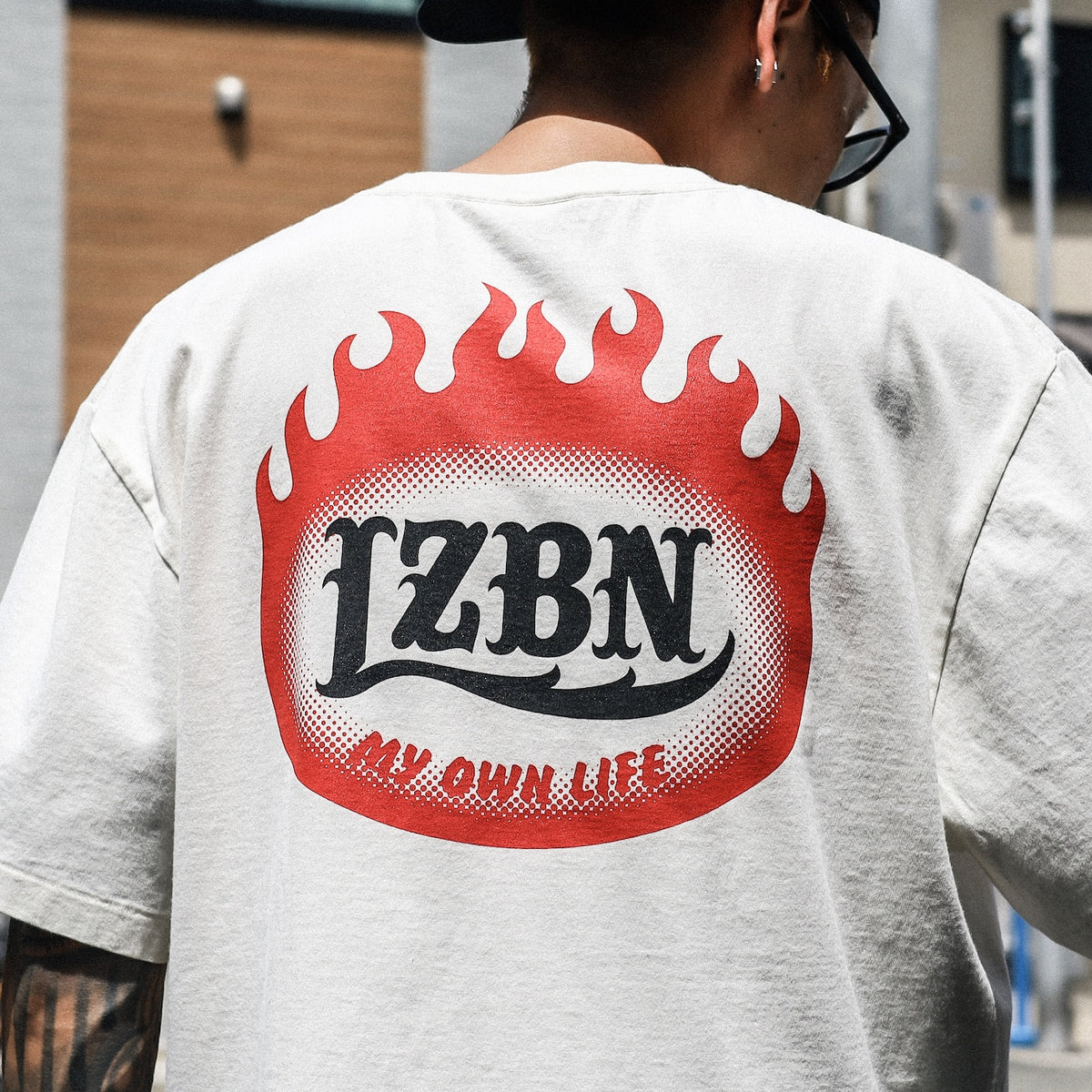 LZBN / FLAME OVAL LOGO FADED WASH TEE (FADED WHITE)