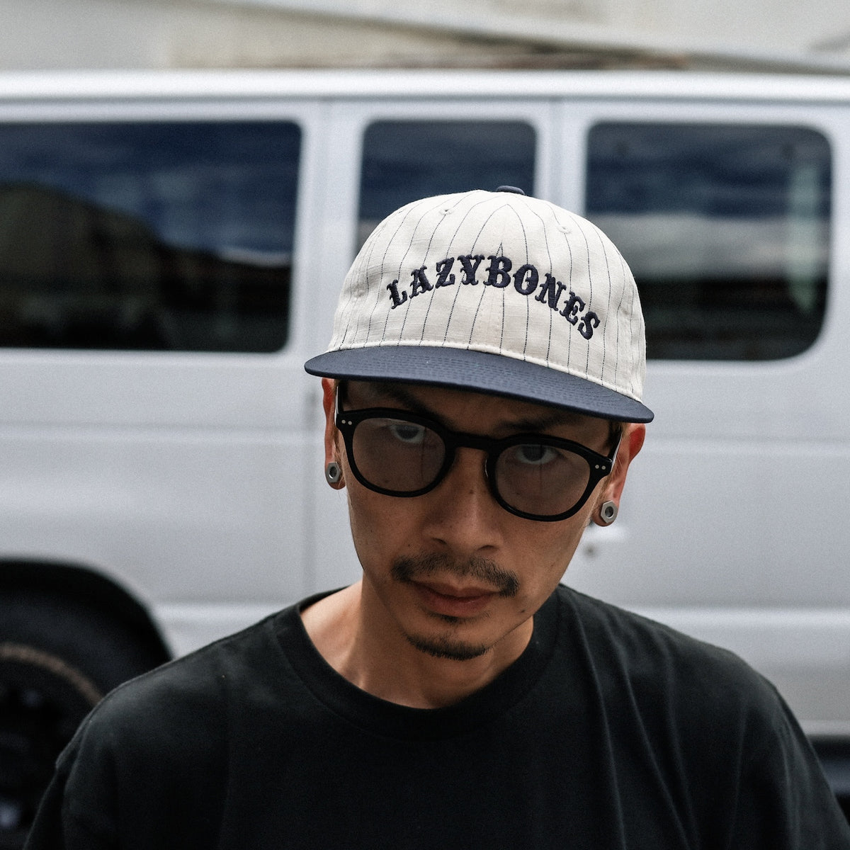 LZBN / EMB ARCH LOGO BASEBALL CAP (CREAM STRIPE/NAVY)