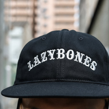 LZBN / EMB ARCH LOGO BASEBALL CAP (BLACK)