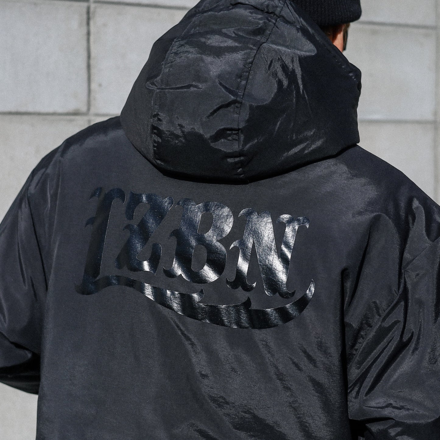 LZBN / LZBN LOGO HOODED JACKET (ALL BLACK)