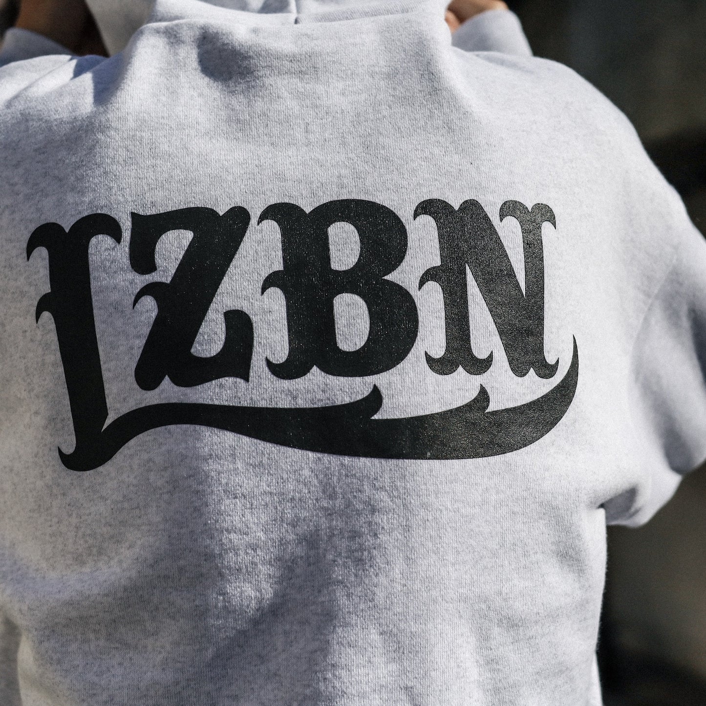 LZBN / LZBN LOGO EXTRA HEAVY PULLOVER HOODIE (ASH)