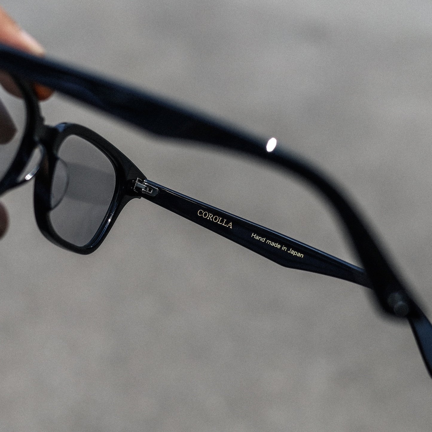 UNCROWD / COROLLA -PHOTOCHROMIC- (BLACK-P.GRAY)