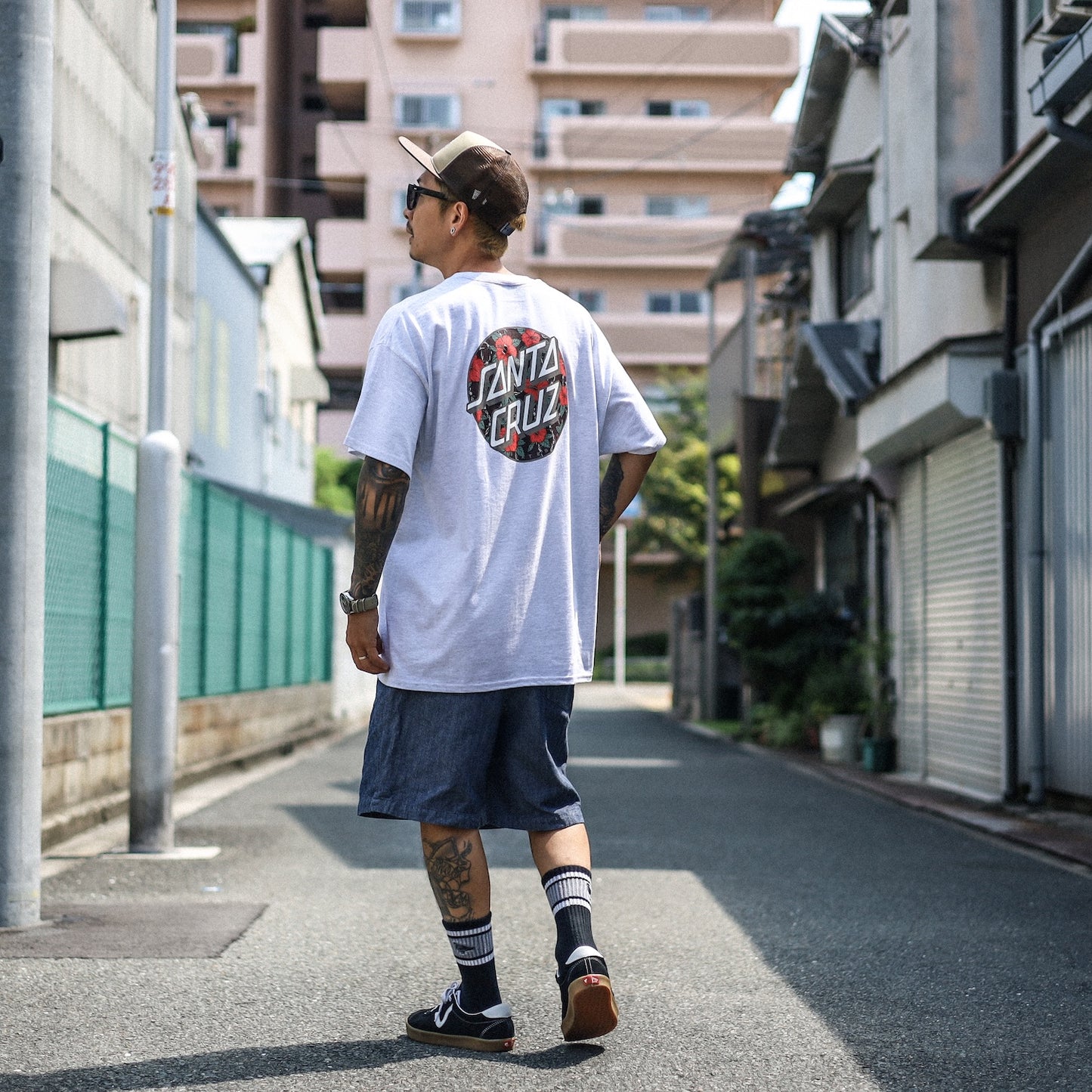 SANTA CRUZ / SCREAMING HIBISCUS DOT S/S TEE (ASH)