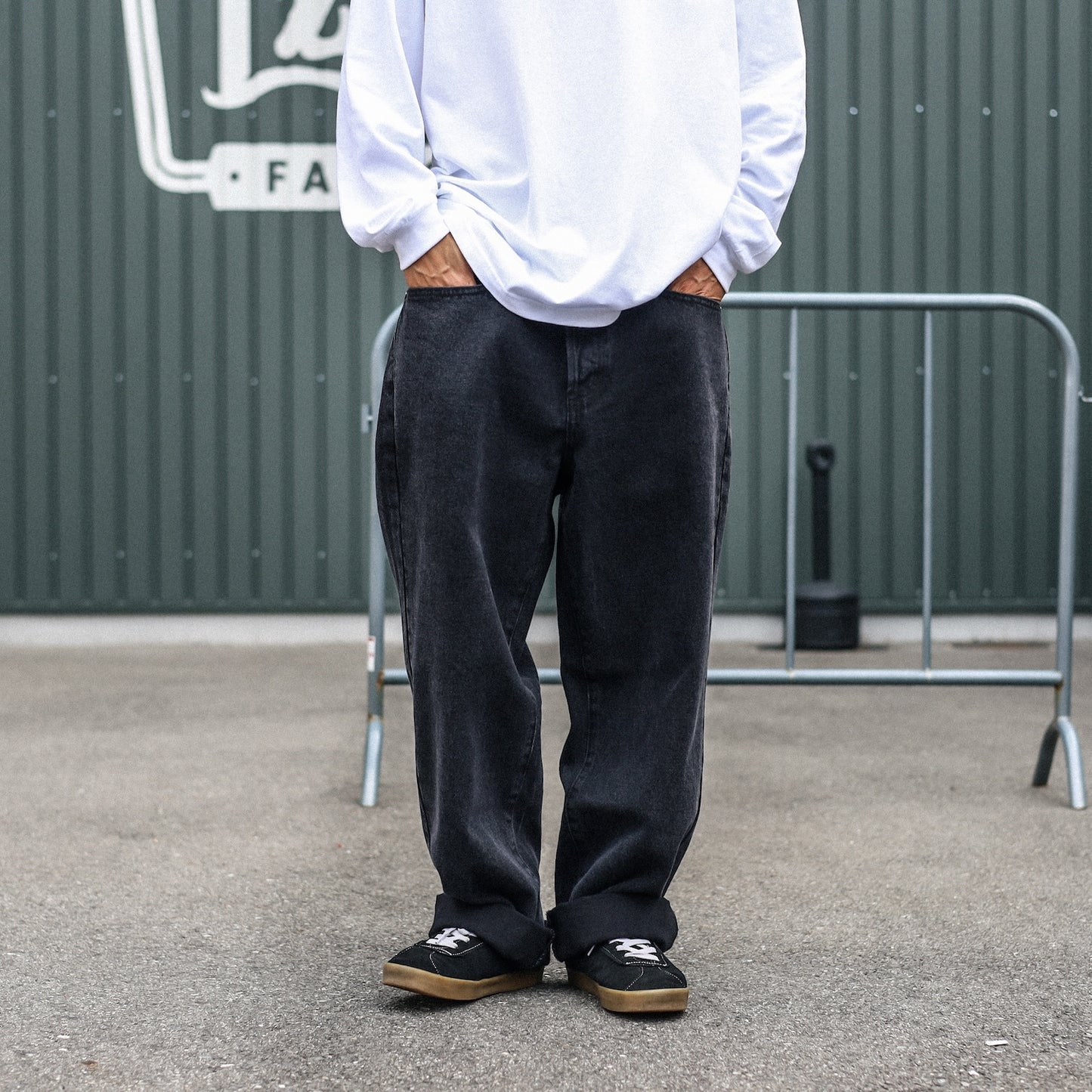 OBEY / CLASSIC BAGGY DENIM (WASHED BLACK)