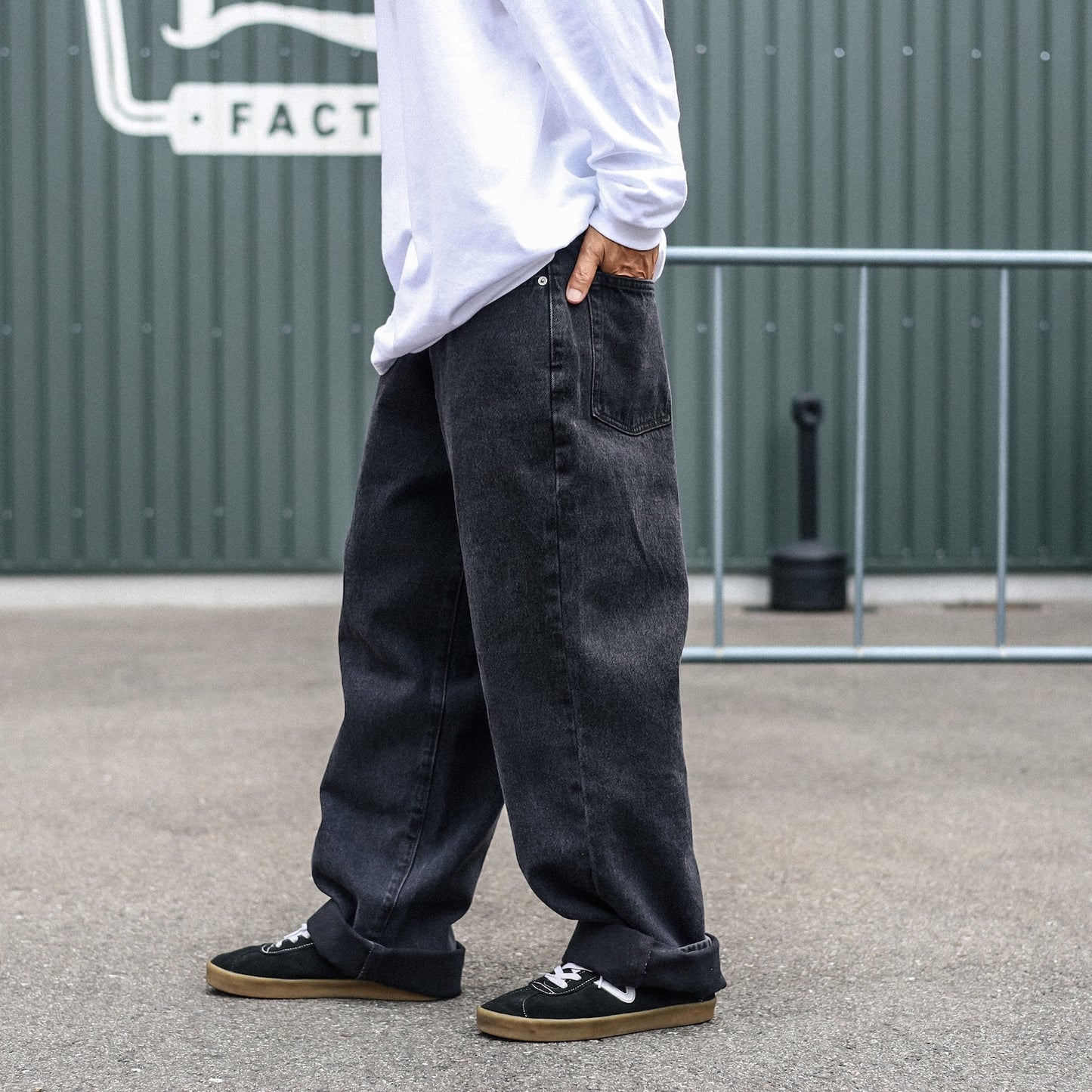 OBEY / CLASSIC BAGGY DENIM (WASHED BLACK)