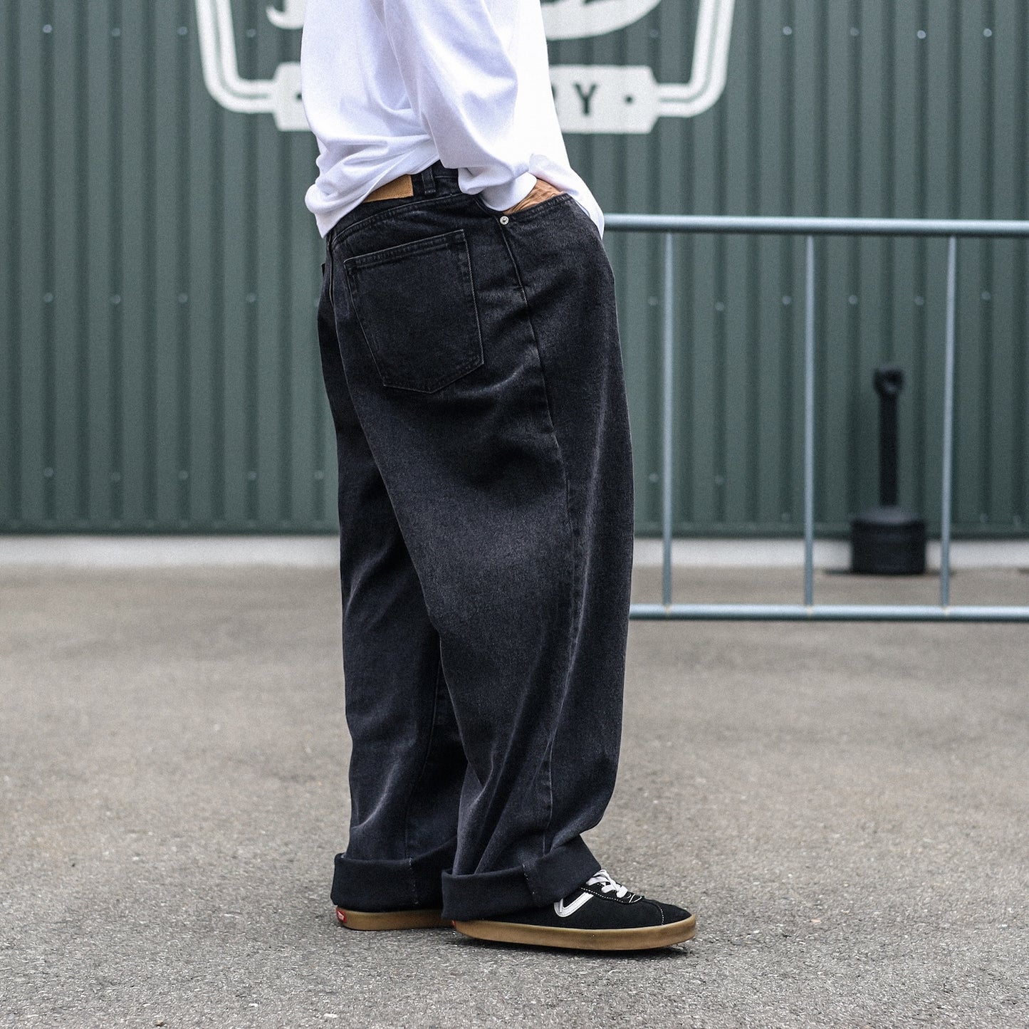 OBEY / CLASSIC BAGGY DENIM (WASHED BLACK)