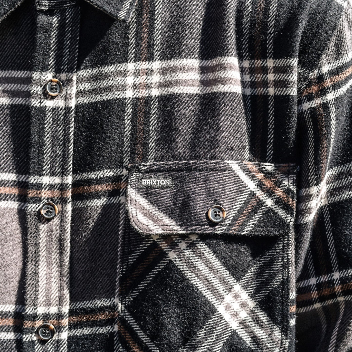 BRIXTON / BOWERY L/S FLANNEL (BLACK/CHARCOAL/PINECONE)