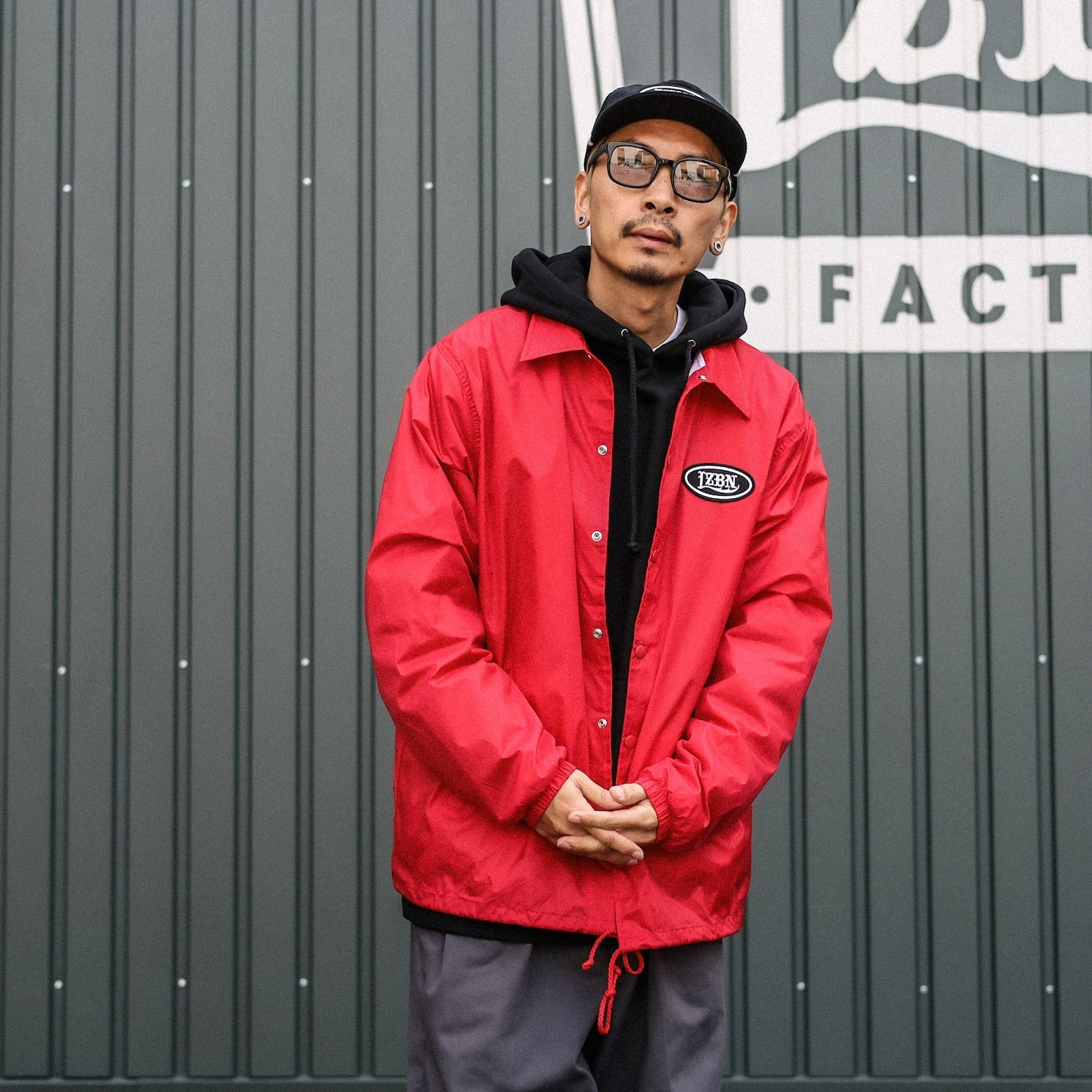 LZBN / OVAL PATCH NYLON COACH JACKET (RED)