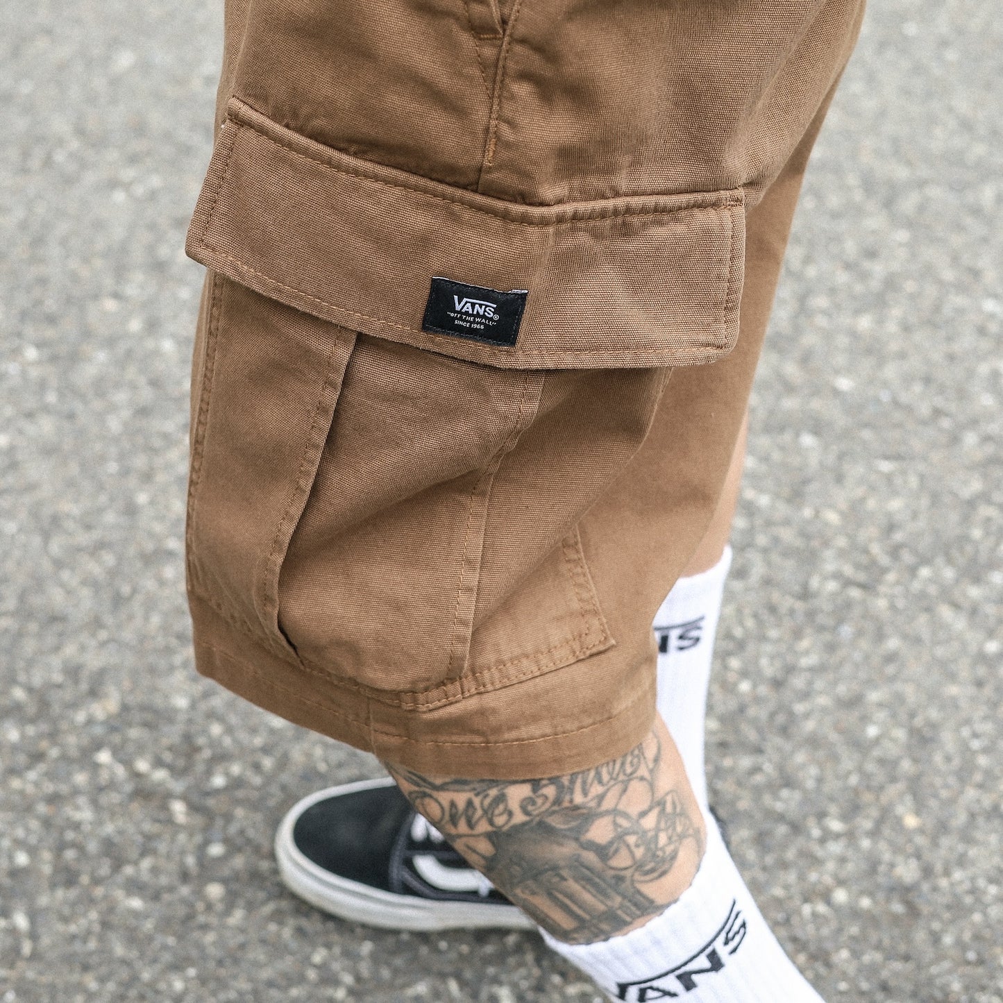 VANS / RANGE CARGO LOOSE SHORT (COFFEE)