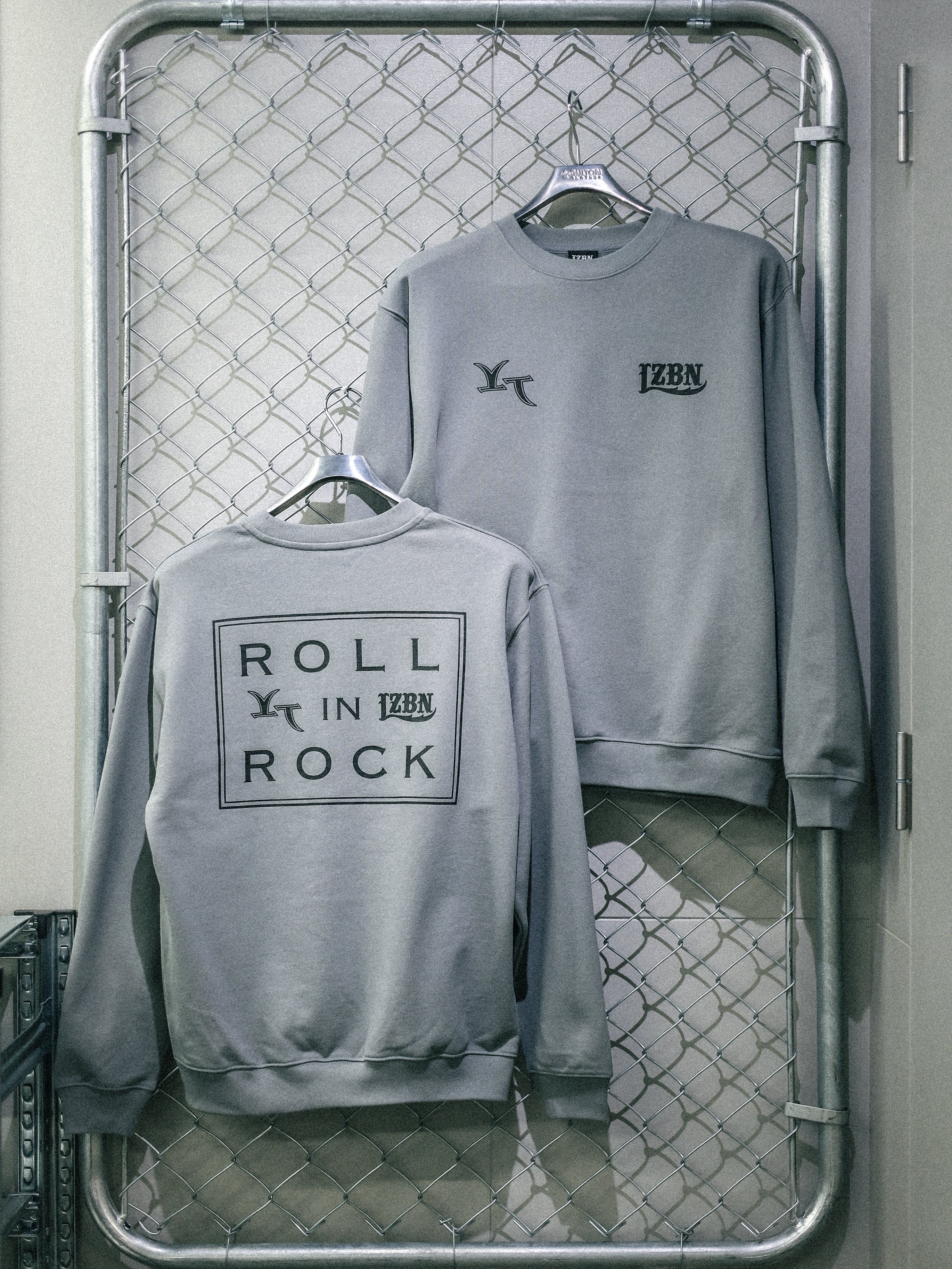 LZBN / ROLL IN ROCK VOL.7 RIR LOGO CREWNECK SWEAT (GREY) – Feelin'