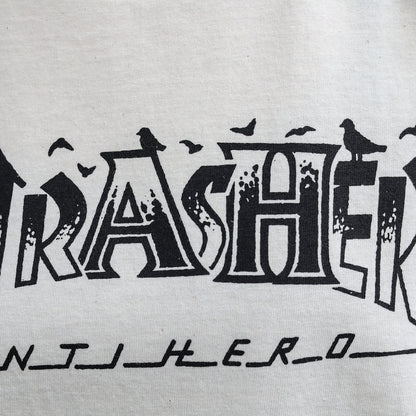 THRASHER X ANTIHERO / PIGEON MAG TEE (NATURAL)