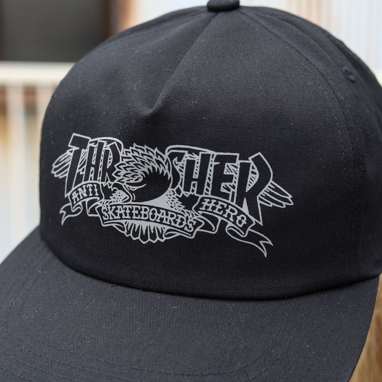 THRASHER X ANTIHERO / MAG BANNER SNAPBACK CAP (BLACK)