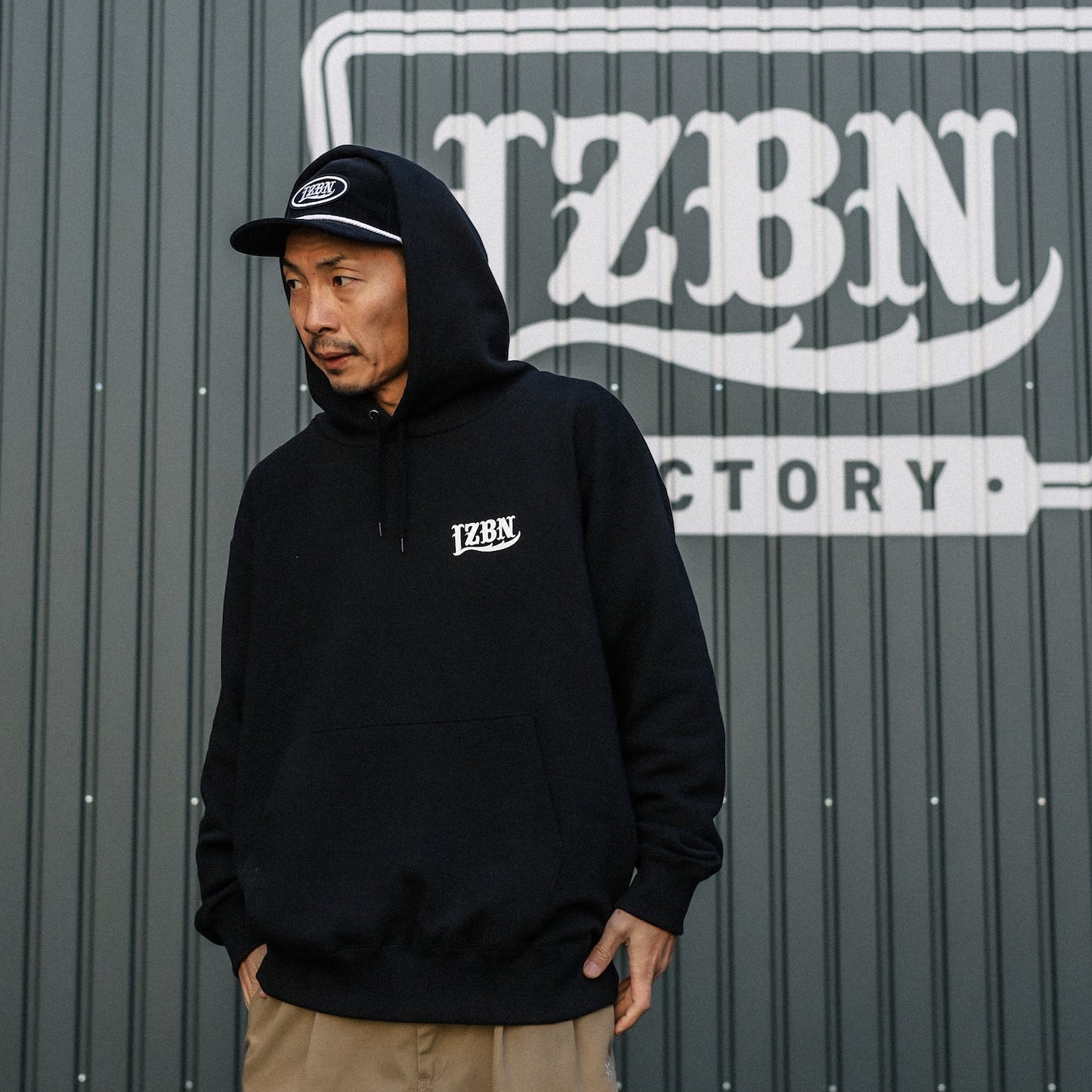 LZBN / LZBN LOGO PULLOVER HOODIE (BLACK)