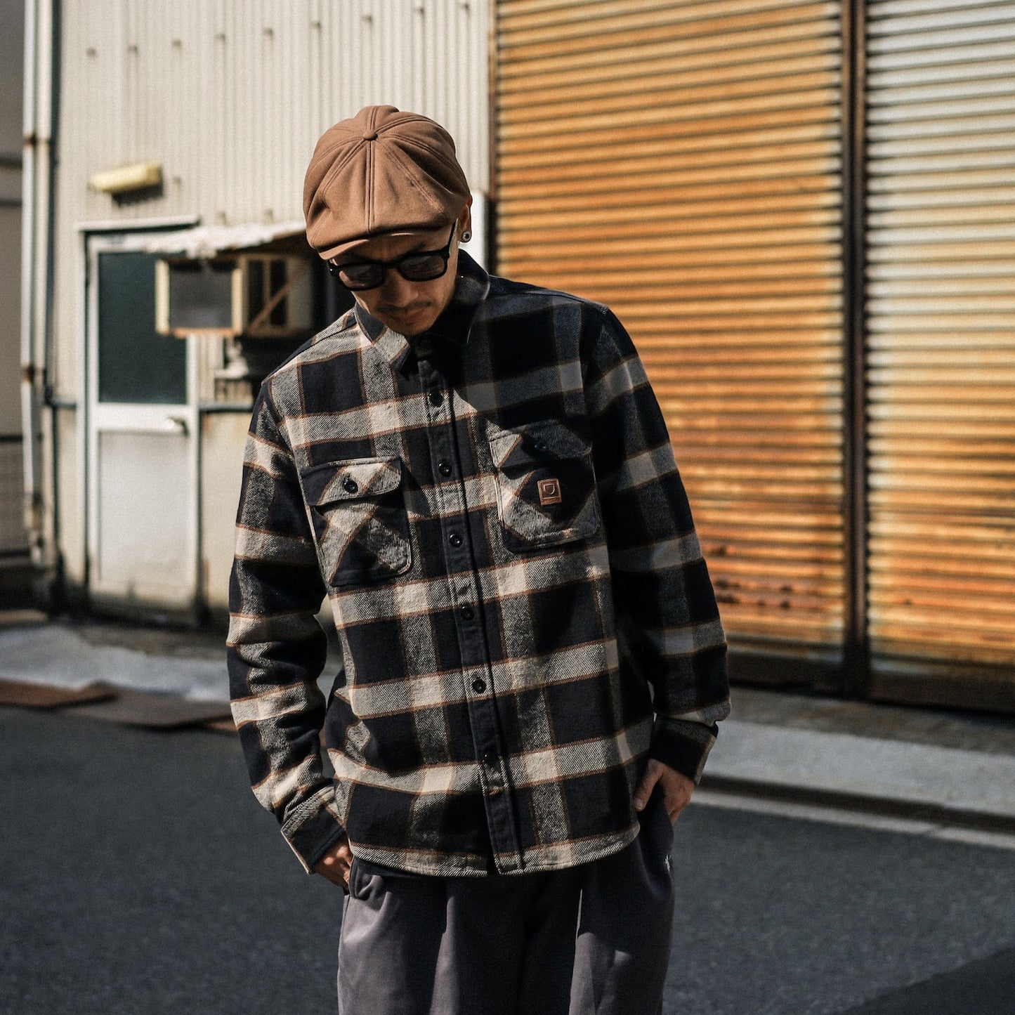 BRIXTON / BOWERY HEAVY WEIGHT FLANNEL (BLACK/CREAM)