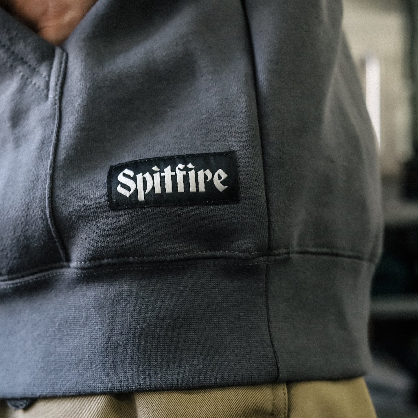 SPITFIRE / MOLOTOV ANGEL PULLOVER HOODIE (CHARCOAL)