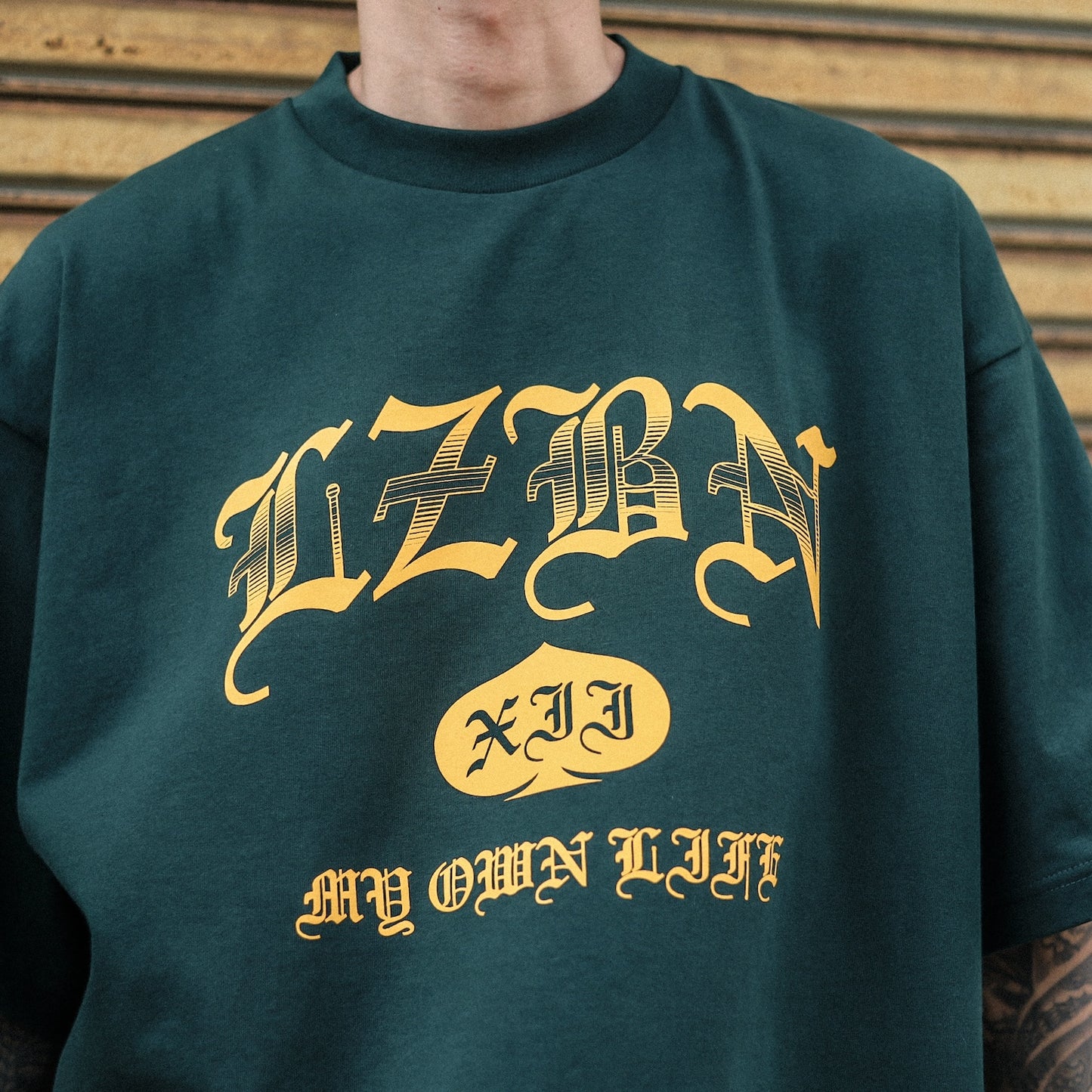 LZBN / OE COLLEGE HEAVYWEIGHT TEE (FOREST GREEN)