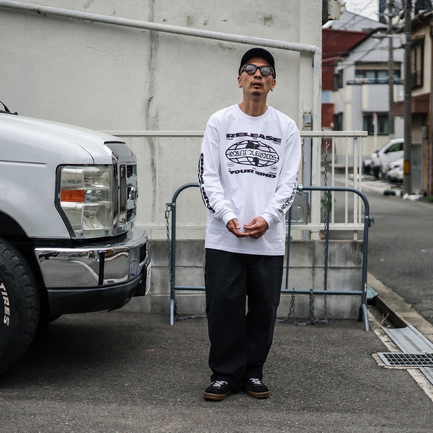 OBEY / RELEASE YOUR MIND CLASSIC LS T-SHIRT (WHITE)