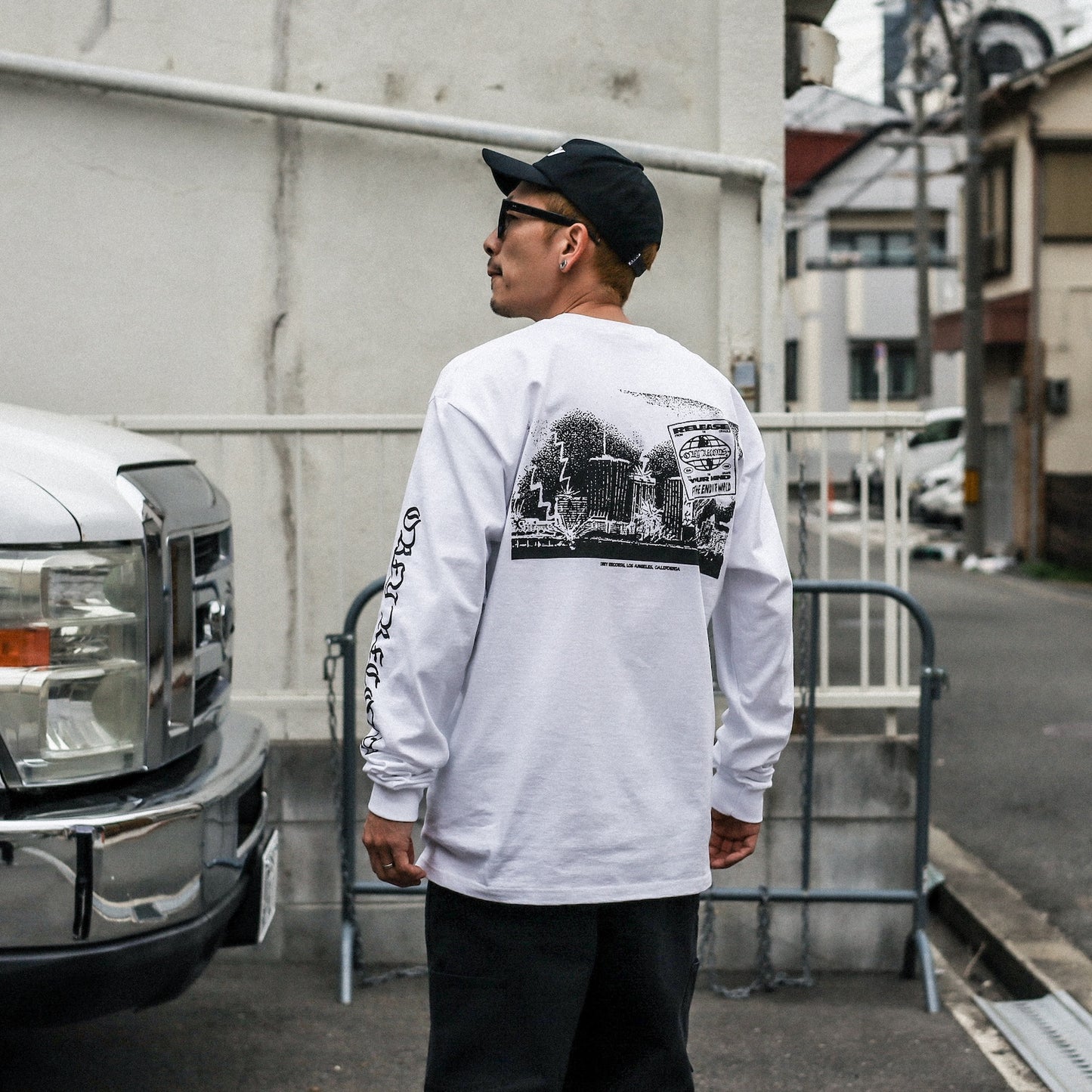 OBEY / RELEASE YOUR MIND CLASSIC LS T-SHIRT (WHITE)