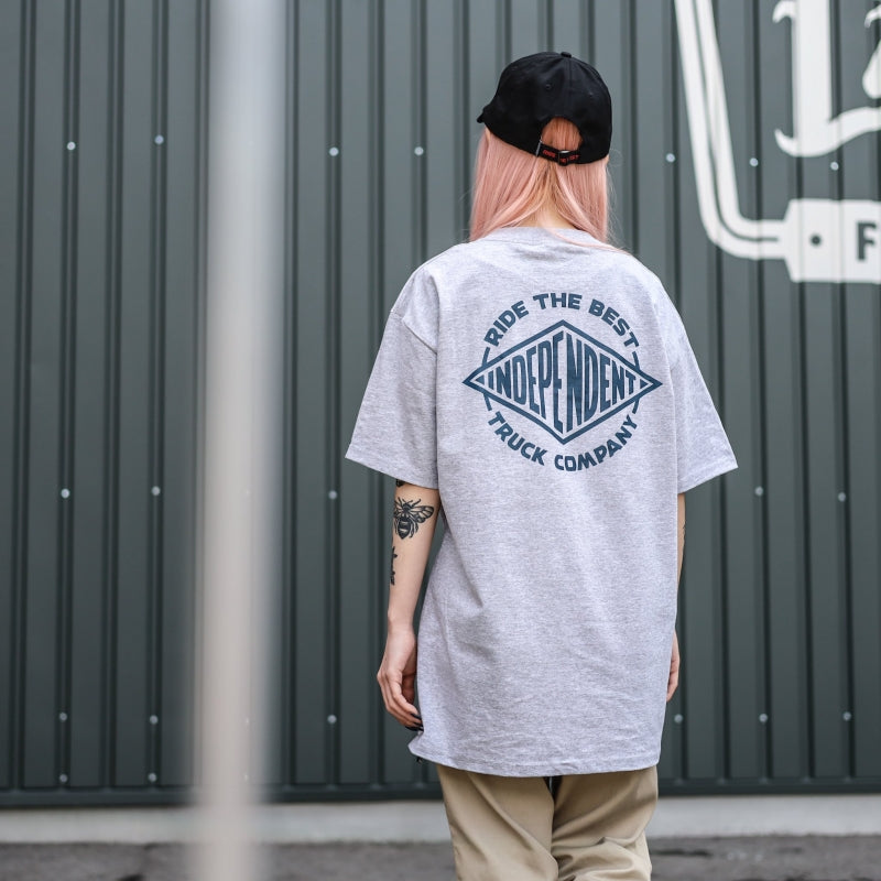 INDEPENDENT / SEAL SUMMIT TEE (HEATHER GREY)