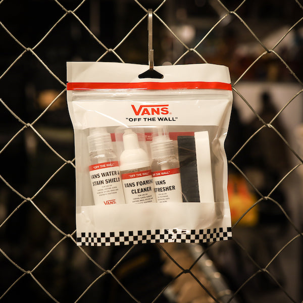 VANS / VANS SHOE CARE TRAVEL KIT (WHITE)